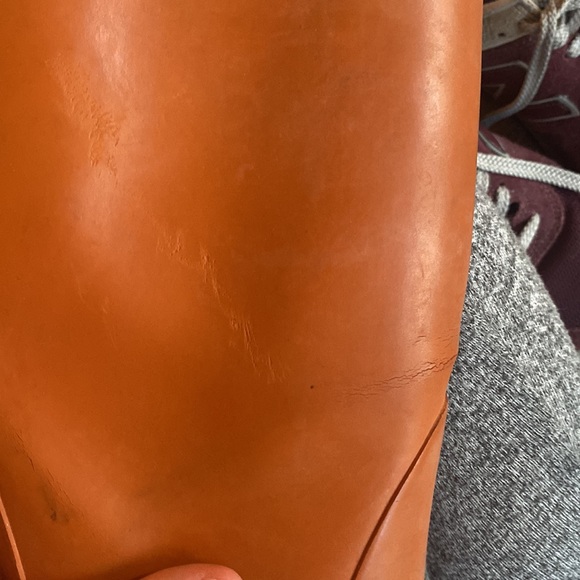 Hunter rain boots, matte orange, tall size 6 - Picture 5 of 5